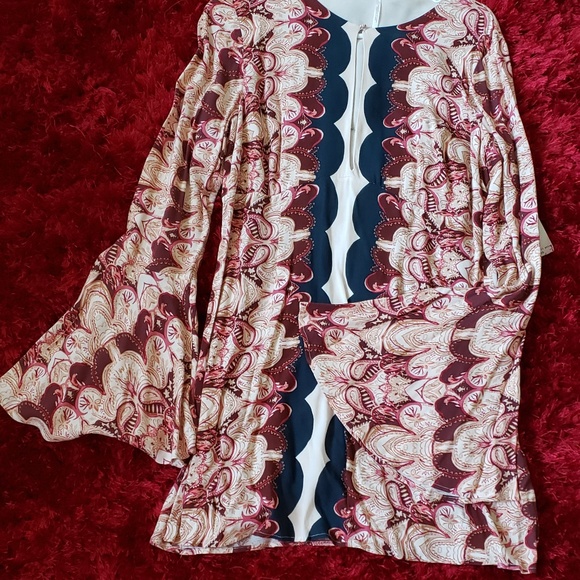 IVORY - Picture 3 of 6